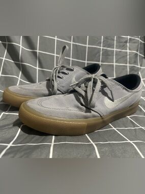 Nike Low-Profile Gray Canvas Sneakers with Gum Outsole